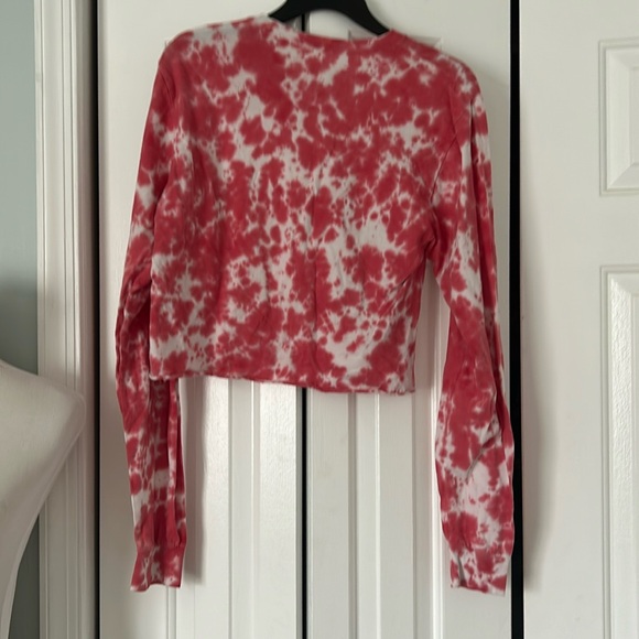 U of Tampa, tied-dyed, long sleeve crop top - Picture 2 of 5